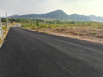 Rs 15000 per square yard at Dakamarri, Vizianagaram
