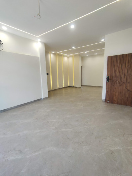 3 BHK Semi-Furnished Flat – Surya Enclave, Sector 115