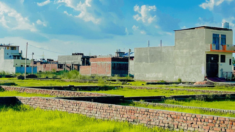 Gated Aur Full Devlop Colony Ready To Move