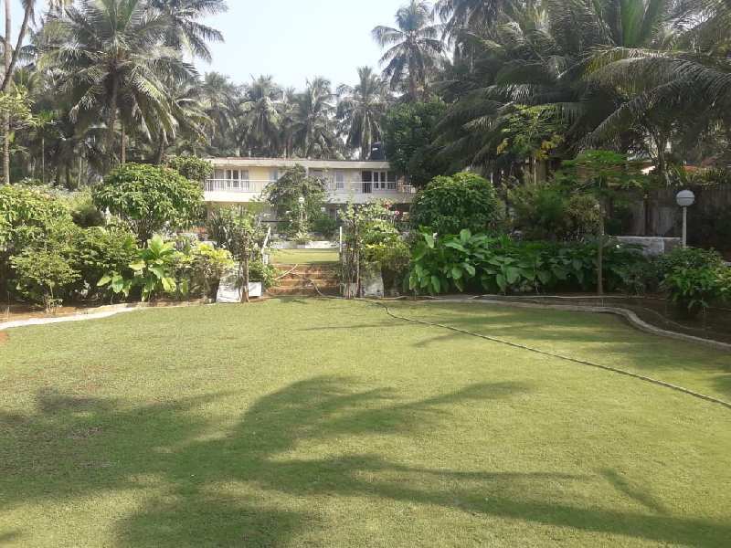 AVAILABLE FURNISHED COMMERCIAL BUNGALOW ON RENT@ 2 LACS PM:-