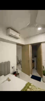 2.5 BHK Flats & Apartments for Sale in Jogeshwari West, Mumbai (817 Sq.ft.)