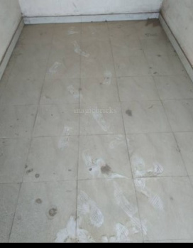 Office Space for Sale in Lal Kuan, Ghaziabad (504 Sq.ft.)