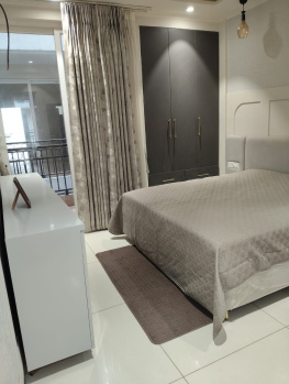 1172 sq feet flat with 2 balconies,2 washrooms