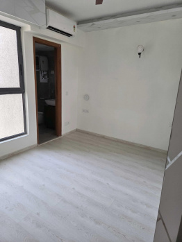 Flats & Apartments for Sale in Sector 70A, Gurgaon (1565 Sq.ft.)