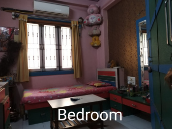 Flats & Apartments for Sale in 100 Ft Ring Road, Ahmedabad (1000 Sq.ft.)