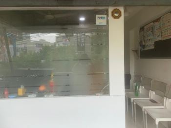 Office Space for Rent in 100 Ft Ring Road, Ahmedabad (270 Sq.ft.)