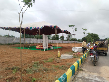 Residential Plot for Sale in Shri Sailam Highway, Hyderabad (2000 Sq.ft.)