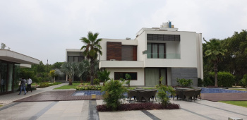 5 BHK Farm House for Sale in Chattarpur Extension, Chattarpur, Delhi (3 Acre)