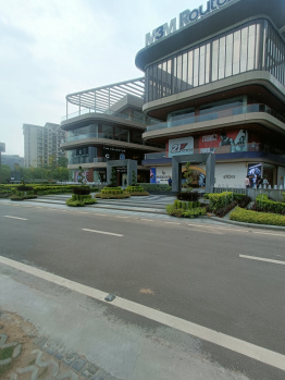 Showrooms for Sale in Golf Course Ext Road, Gurgaon (3000 Sq.ft.)