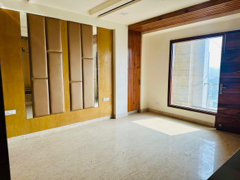 Builder Floor for Sale in Sector 26, Rohini, Delhi (2250 Sq.ft.)