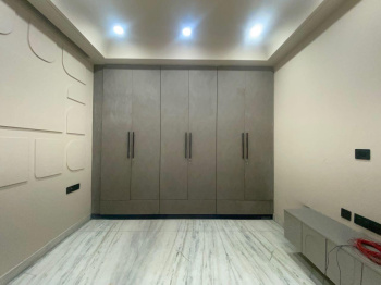 Builder Floor for Sale in Sector 26, Rohini, Delhi (175 Sq. Yards)