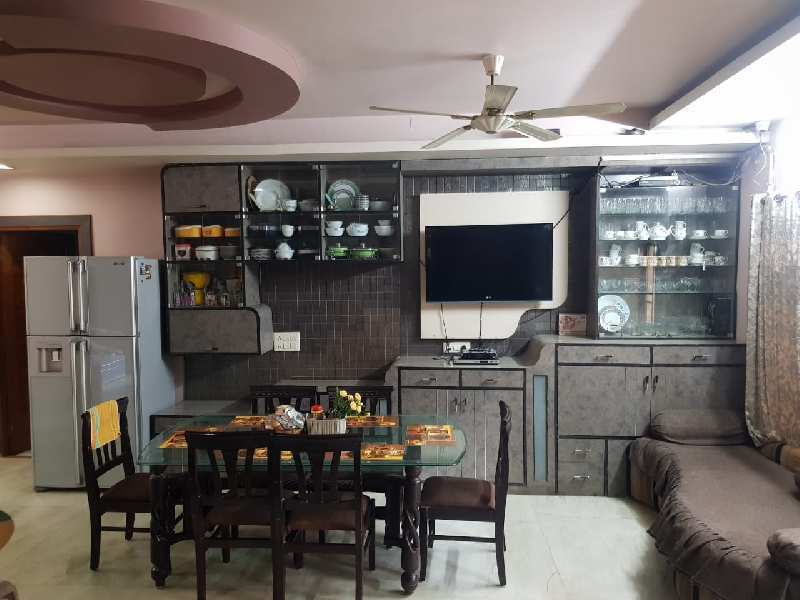 Fully Furnished 6 BHK Independent Corner House for Sale on 3000 sq.ft Plot Area @ Hoshangabad Road Bhopal