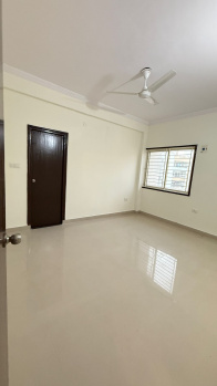 Available for Sale 4 BHK West Garden Facing House on 1500 sq.ft. Plot Area