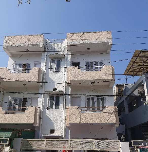 4 BHK Flats & Apartments for Sale in Gulmohar Colony, Bhopal (1500 Sq.ft.)