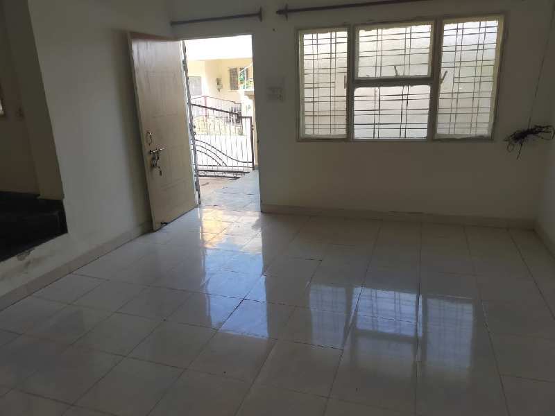Ready Possession 3 BHK Well Maintained Independent House in covered campus for sale