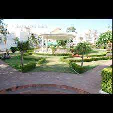 available for rent semi furnished 3 bhk duplex garden facing