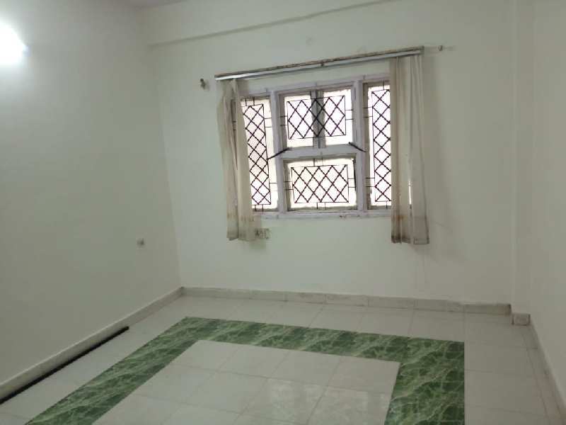 AVAILABLE FOR RENT 3 BHK DUPLEX WITH 3 TOILETS