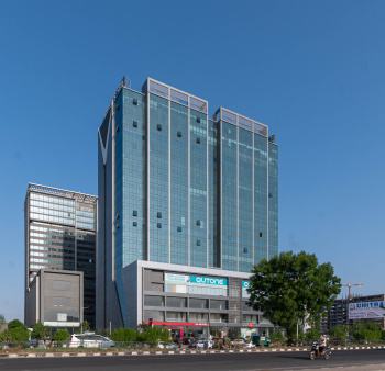 Premium Fully Furnished Office Space for Rent in Westgate, S.G. Highway