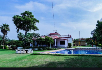 3 BHK Farm House for Sale in Sohna, Gurgaon (1 Acre)