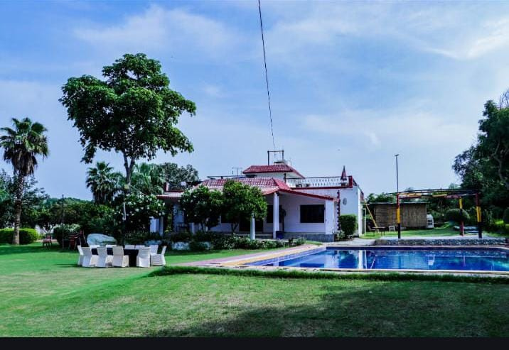 3 BHK Farm House For Sale In Sohna, Gurgaon (1 Acre)