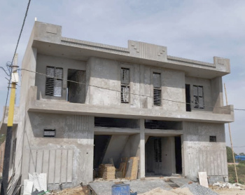 3bhk semi duplex house with complete semi furnished items