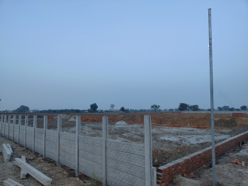 Rohta chauraha se pahle plot for sale gated society ke andar