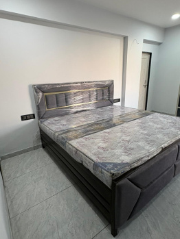 Flats & Apartments for Rent in Drive In Road, Ahmedabad (1270 Sq.ft.)