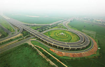 300 SQM YEIDA Plot Sector 28 | 7% Farmer Quota | Residential/Semi-Commercial Investment
