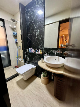 Flats & Apartments for Rent in Khar West, Mumbai (900 Sq.ft.)