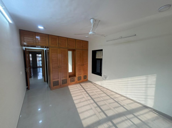 Flats & Apartments for Rent in Bandra West, Mumbai (1600 Sq.ft.)