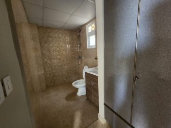 Flats & Apartments for Rent in Sector 69, Gurgaon (1704 Sq.ft.)