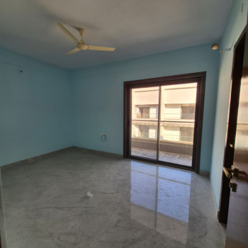3 bhk semi furnished flat available for rent in prime location.