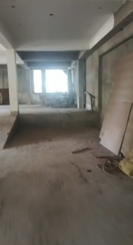 Showroom Space Available for Rent in Siramtoli