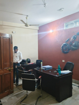 600 sq.ft commercial shop for rent