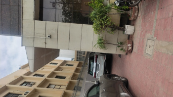 450 Sq.ft. Factory / Industrial Building for Sale in Sector 65, Noida