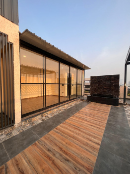 builder floor at Shushant lock III