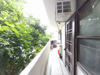 Builder Floor for Sale in DLF Phase II, Gurgaon (2700 Sq.ft.)