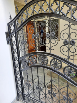 Flats & Apartments for Rent in Sector 15, Gurgaon (169 Sq.ft.)