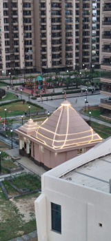 2 BHK Flats & Apartments for Sale in Yamuna Expressway, Greater Noida (900 Sq.ft.)