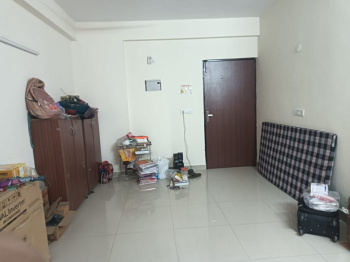 Flats & Apartments for Sale in Sector 86, Faridabad (750 Sq.ft.)