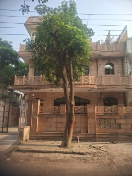 8 BHK Villa for Sale in Sector 71, Noida (210 Sq. Meter)