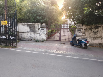 13350 Sq.ft. Business Center for Sale in Mahanagar, Lucknow
