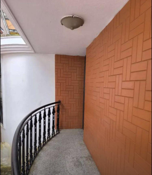 2 BHK Unfurnished Floor of the house For Rent