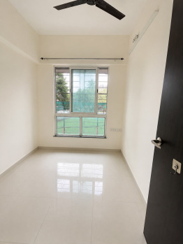Commercial Shops for Rent in Eksar, Mumbai (1650 Sq.ft.)