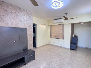 Flats & Apartments for Sale in Amboli, Mumbai (634 Sq.ft.)