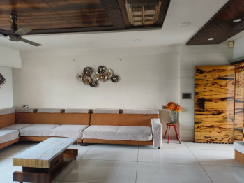 4 BHK Flats & Apartments for Sale in Nikol, Ahmedabad (388 Sq. Yards)