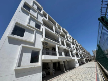 Flats & Apartments for Sale in Nagla Road, Zirakpur (2000 Sq.ft.)