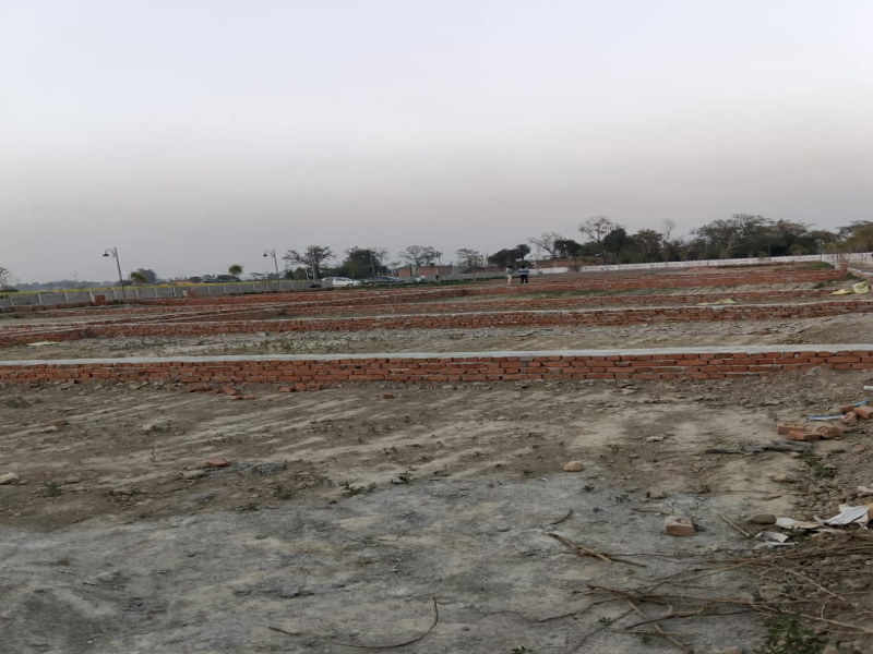 Rera Registerd Project Iscon Green city me plot available