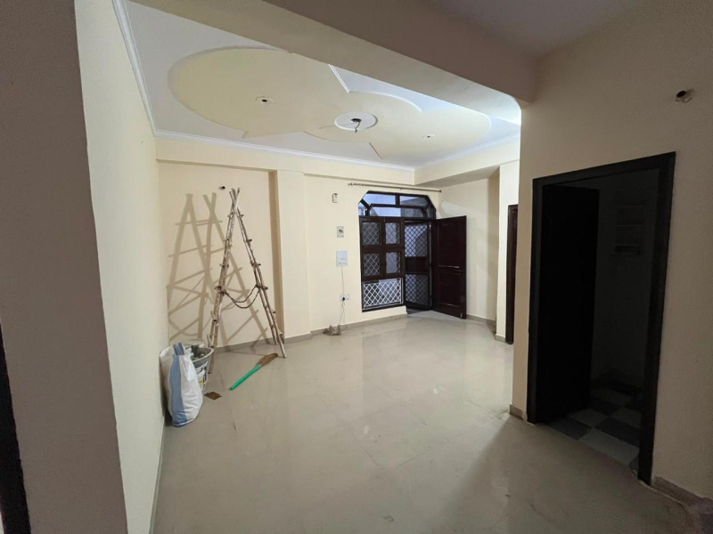 Flats & Apartments For Sale In Rajendar Nagar, Ghaziabad (1000 Sq.ft.)