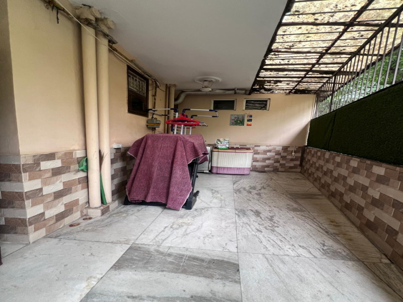 Flats & Apartments For Sale In Rajendar Nagar, Ghaziabad (1600 Sq.ft.)